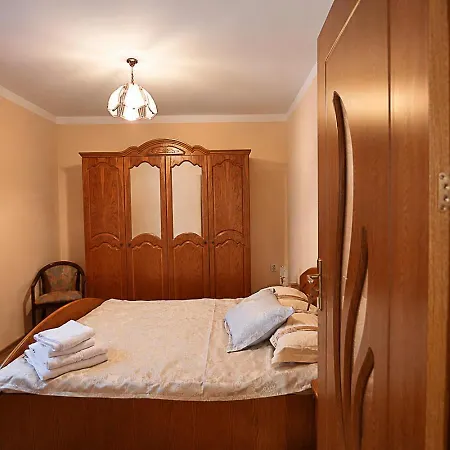 B9 Old Town Retreat *