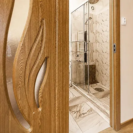 B9 Old Town Retreat Apartamento Braşov